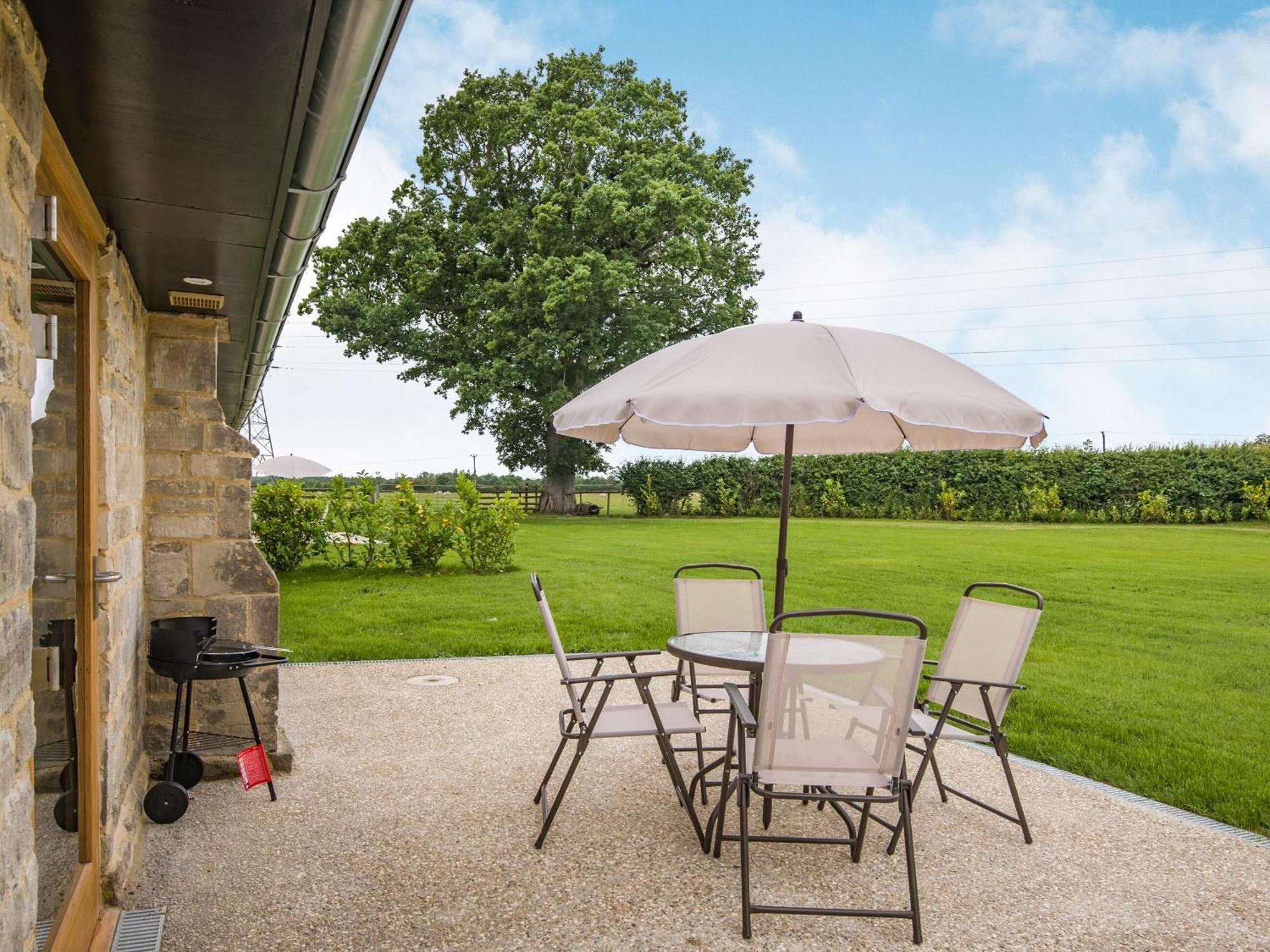 The Ash - Arnolds Hill Villa Wingfield  Exterior photo